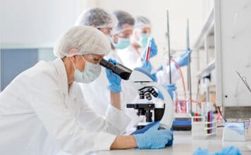 The Next Wave for Virus Testing Stocks (HOLX, ALST, FLGT)